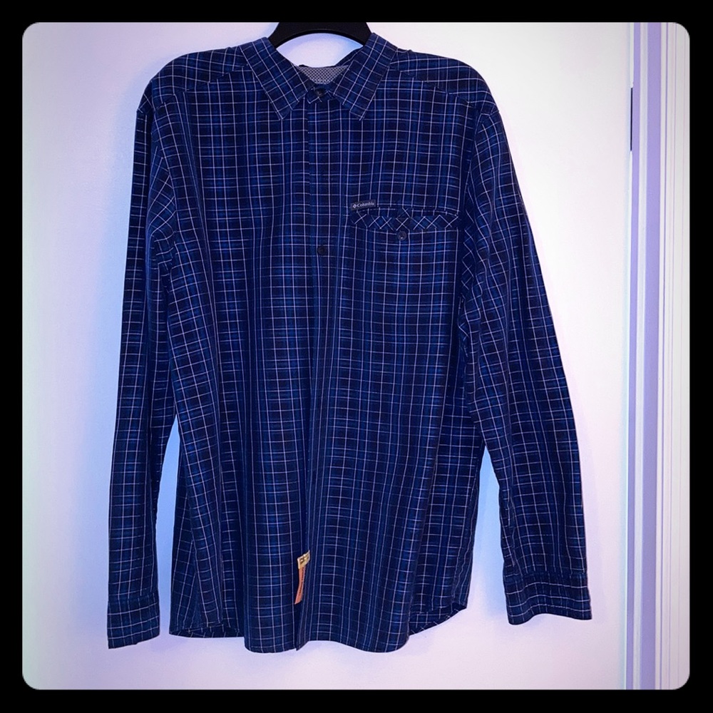 Blue Columbia Omni-Shade dress shirt